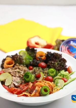 عکسی از دستور سالاد تن ماهی و کینوا