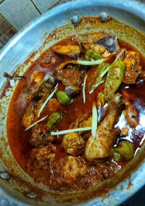 A picture of Chicken karahi.