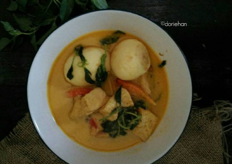 Mangut Telur Tahu