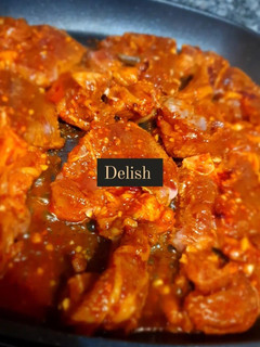 A picture of Korean spicy lamb chops.