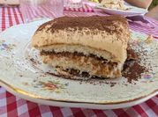 Una foto de mascarpone cheese