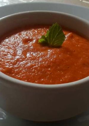 Una foto de Salsa de tomate casero🍅