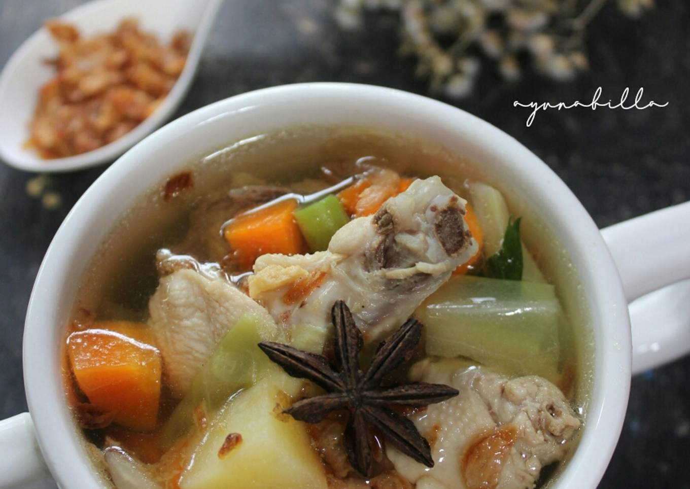 Sop ayam berempah