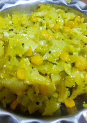 चणा डाळ कोबी (chana dal kobi recipe in marathi) रेसिपी चे मुख्य फोटो 