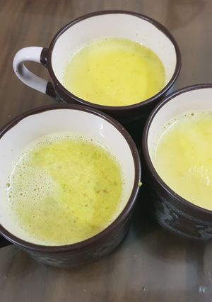 A picture of Kesariya dryfruit milk.