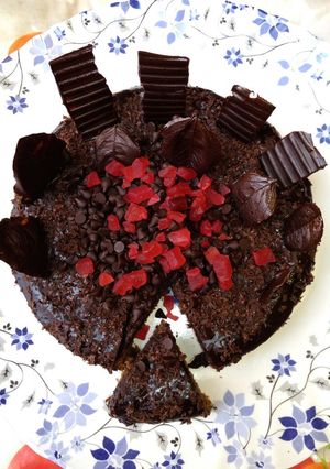 A picture of Eggless chocolate sponge cake.