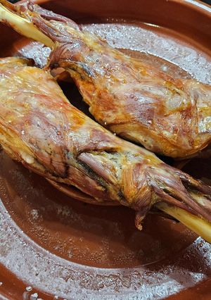 Una foto de Paletilla de cordero estilo castellano