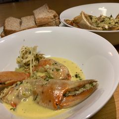 A picture of Creamy Crab.
