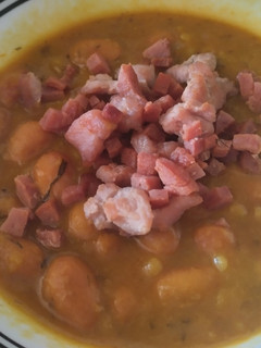 Una foto de Frijoles🍛🥫🫘frescos guisados🥘🫘🍲