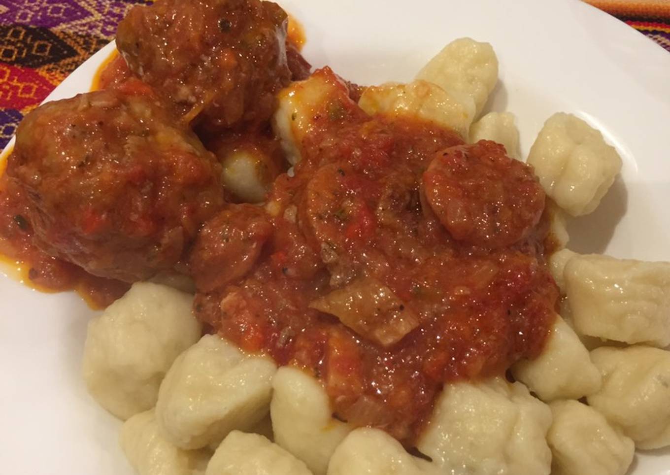 Tuco con albóndigas