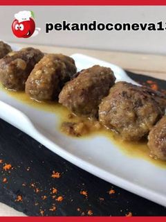 Una foto de Albóndigas en salsa de naranja