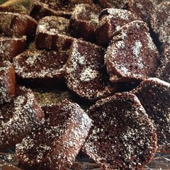 A picture of Chocolate bundt cake .