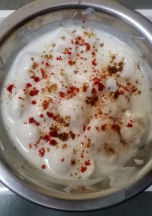 दही वड़ा (dahi vada recipe in hindi) रेसिपी मुख्य फोटो