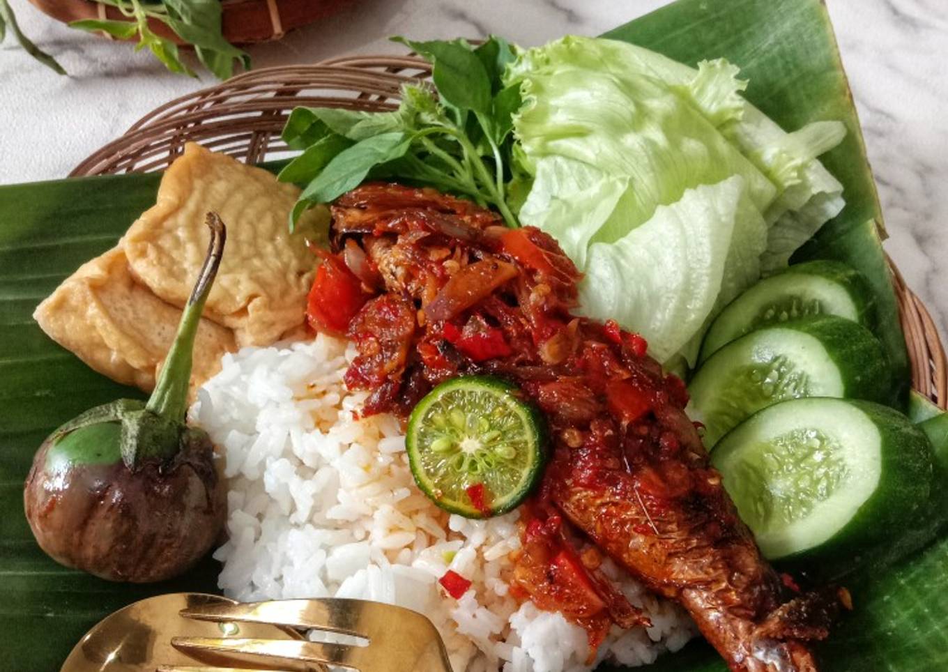 Nasi Sambal Gami Ikan Asap