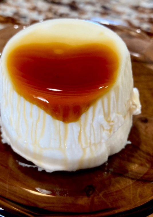 Una foto de Panna cotta de queso
