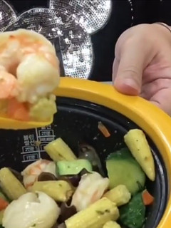 泰式海鮮蔬菜咖哩/微波料理/Gourlab/懶人食尚 的食譜成品照片
