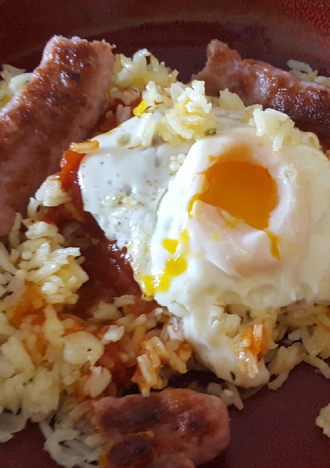 Una foto de Arroz a la cubana