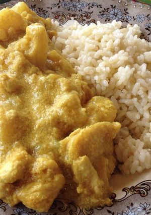Una foto de Pollo al curry fácil 