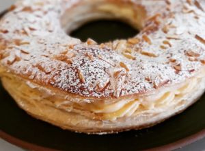 Foto principal de Corona de hojaldre y crema pastelera