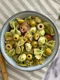 Ensalada italiana de pasta con pesto en Thermomix