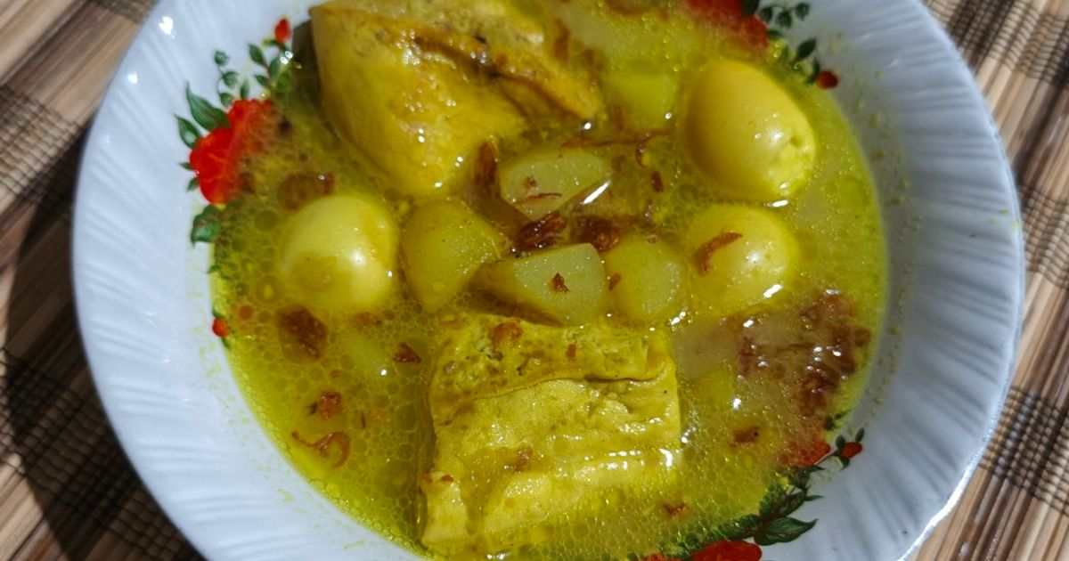 Opor MBG (Ayam, Tahu, Telur Puyuh, dan Kentang)