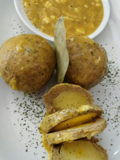 Una foto de Bolas de caballas rellenas de patatas a la mostaza