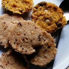 A picture of Colourful idli.