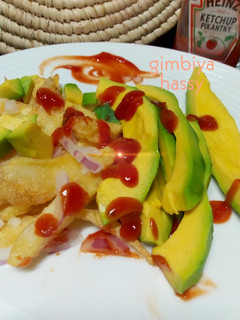 A picture of Chips with avocado.