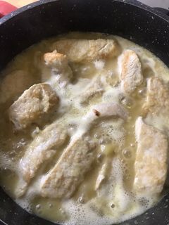 Una foto de Pechuga de pavo al limón