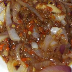 A picture of Onion sauce.