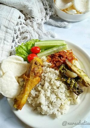 Foto resep Nasi Gurih Daun Jeruk