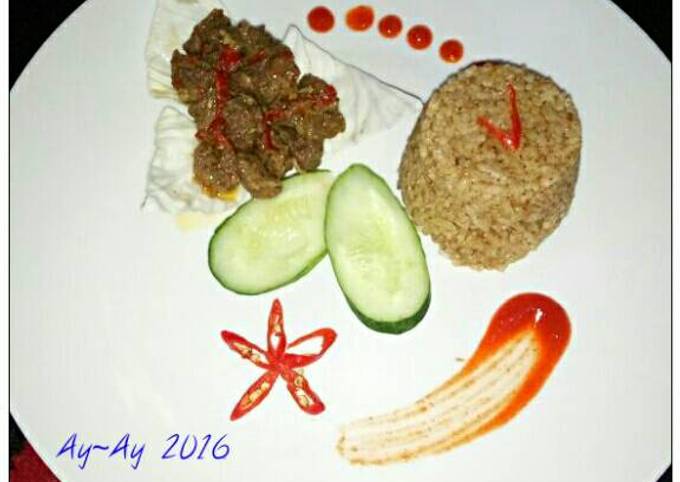 Nasi kebuli + daging ungkep pedas bumbu gulai indofood