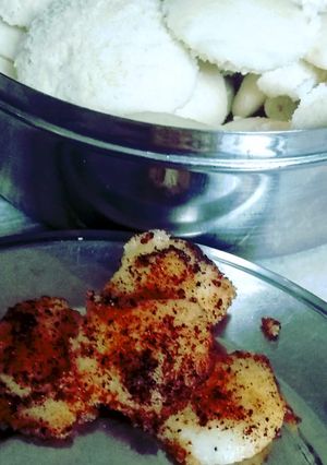 मसाला इडली(masala idly recipe in hindi) रेसिपी मुख्य फोटो