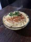 Hummus casero con procesadora/batidora