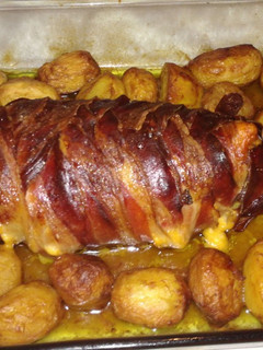 Una foto de Solomillo envuelto en bacon y queso