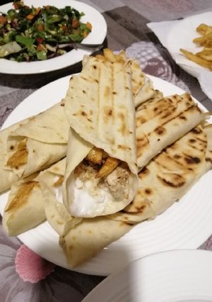 صورة لوصفة شاورما دجاج بخبزة التورتيلا