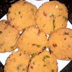 A picture of Chana dal vade.