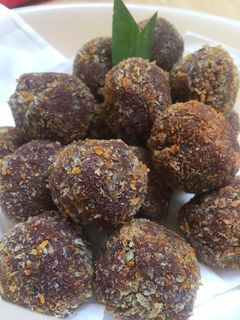 Foto resep Bola - bola ubi ungu mix pisang