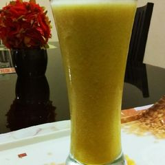 Pineapple smoothie A picture of Pineapple smoothie.