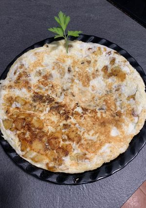 Una foto de Tortilla de patatas crujientes y claras