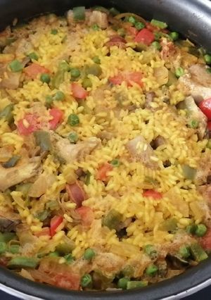 Foto principal de Arroz amarillo con costilla y verduras