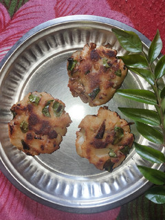 பருப்பு கட்லெட்(Paruppu cutlet recipe in tamil) செய்முறை முக்கிய புகைப்படம்