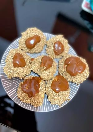 Una foto de Galletas de avena y 🍌
