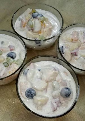 A picture of Fruit cream.