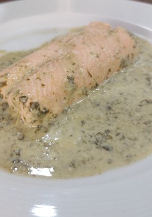Une photo de Filet de saumon et sauce à l'oseille