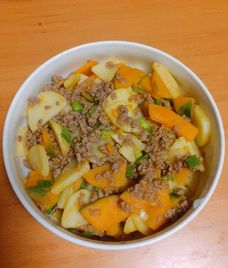 bí đỏ xào thịt