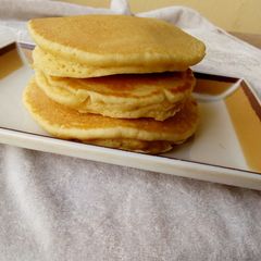 A picture of Fluffy pancakes.