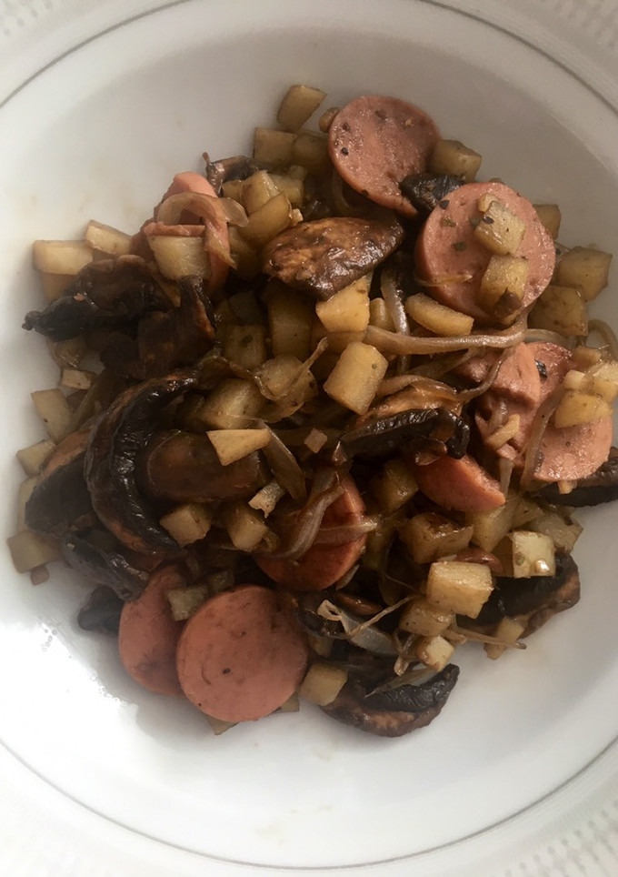 Una foto de Guisado de papa y champiñones
