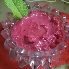 A picture of Beetroot hummus.