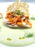 Spaghetti di calamaro con crema di finocchio e frullato di datterini piccante